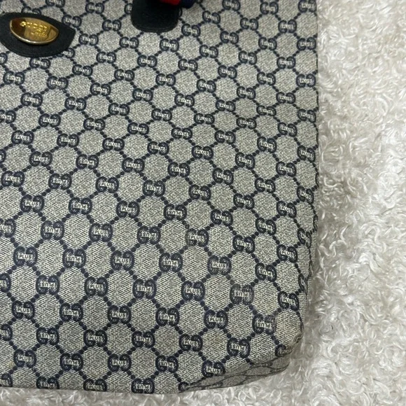 Gucci GG Plus Gray Monogram Tote Bag - Picture 8 of 16